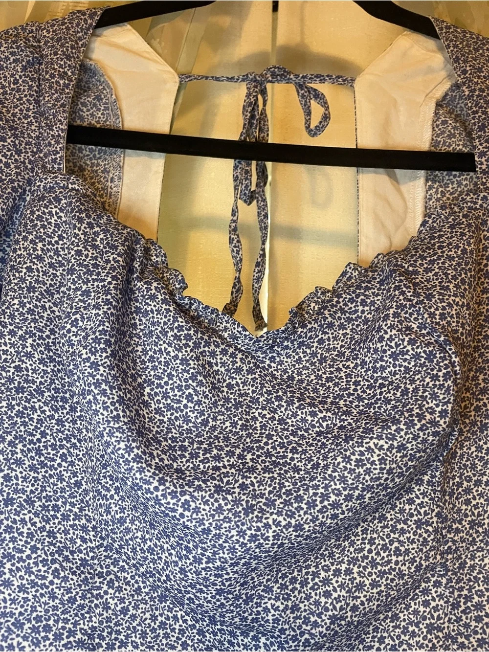 Abercrombie & Fitch Blue Micro-Flower Puff Sleeve Top